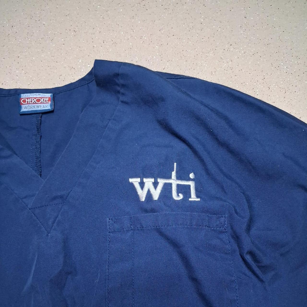 Navy blue Cherokee Workwear scrub top #medical...