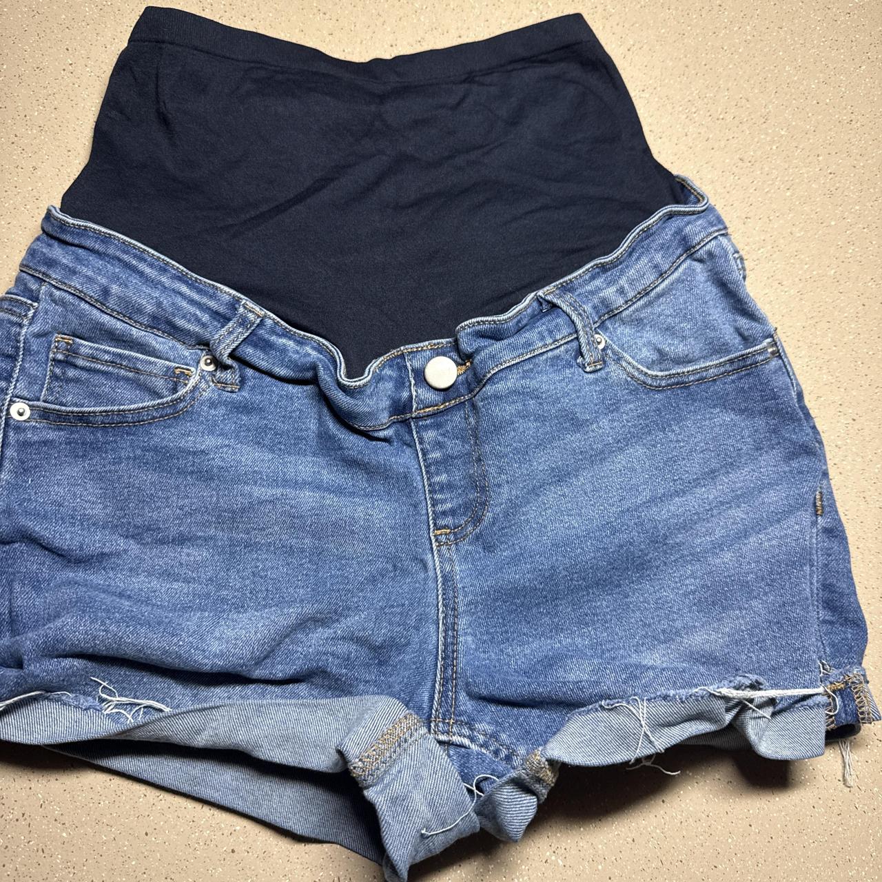 Time and Tru maternity blue denim shorts with black...