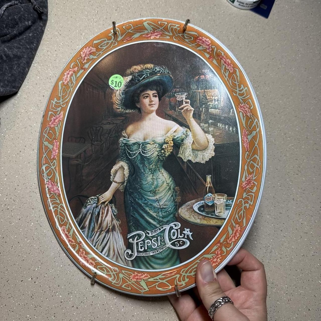1970’sPepsi-Cola vintage plate with woman in green...