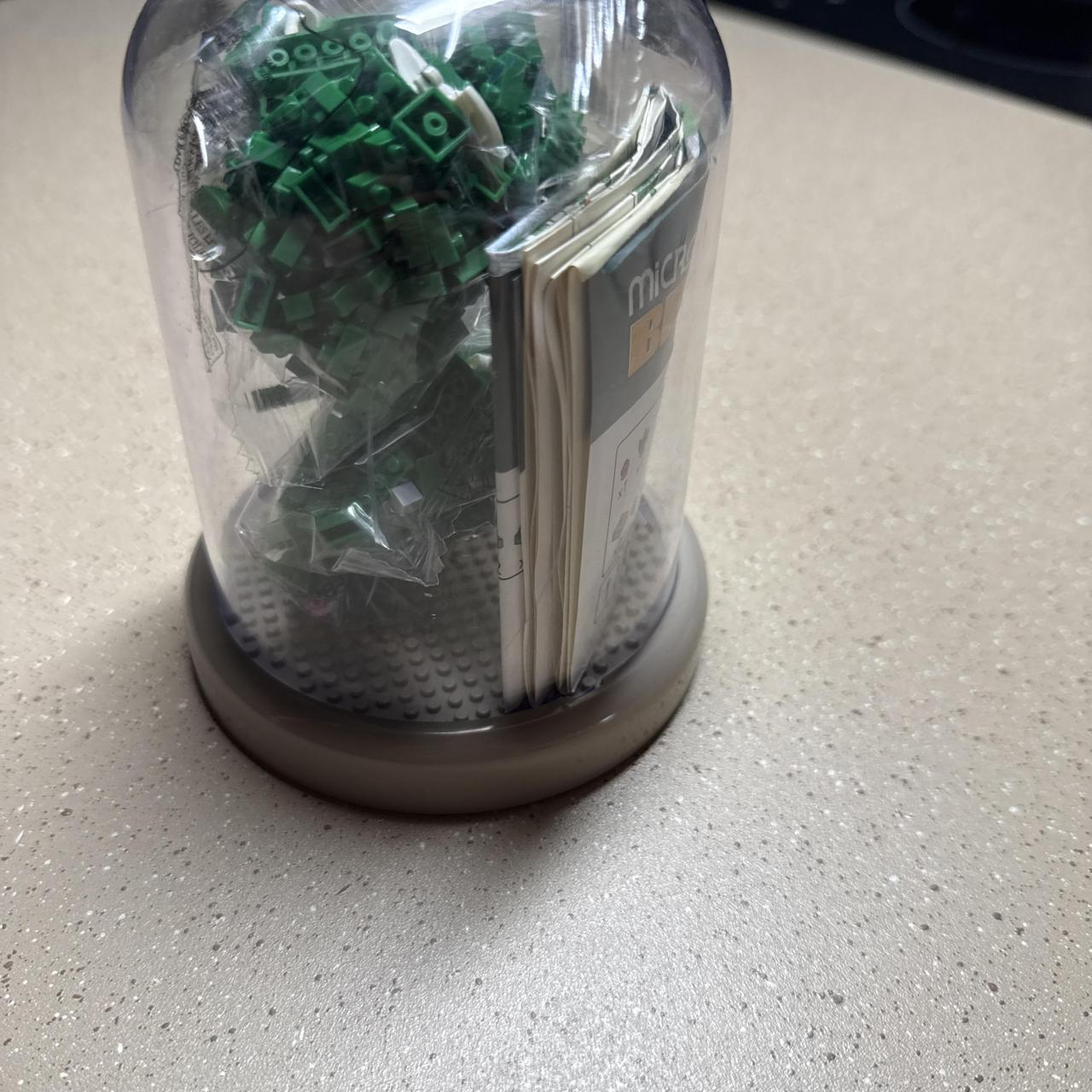 LEGO Micro Brick Terrarium Kit
Green LEGO pieces...