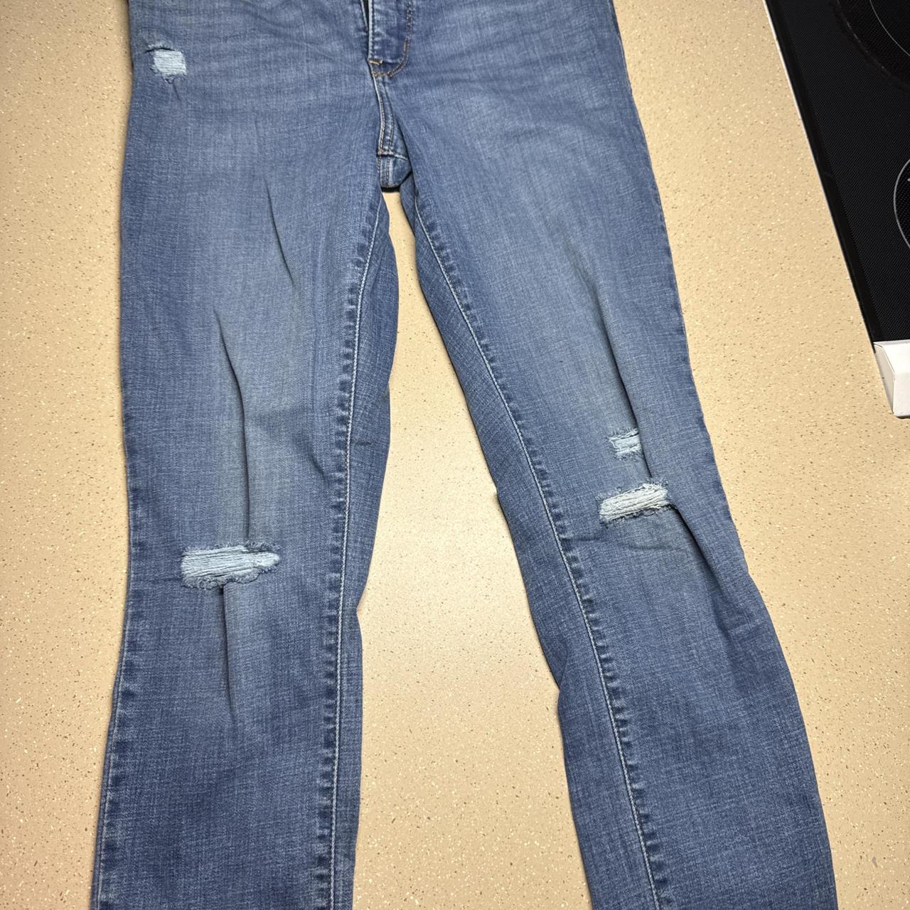 31H Shaping Skinny Jeans in size 30
Blue denim with...